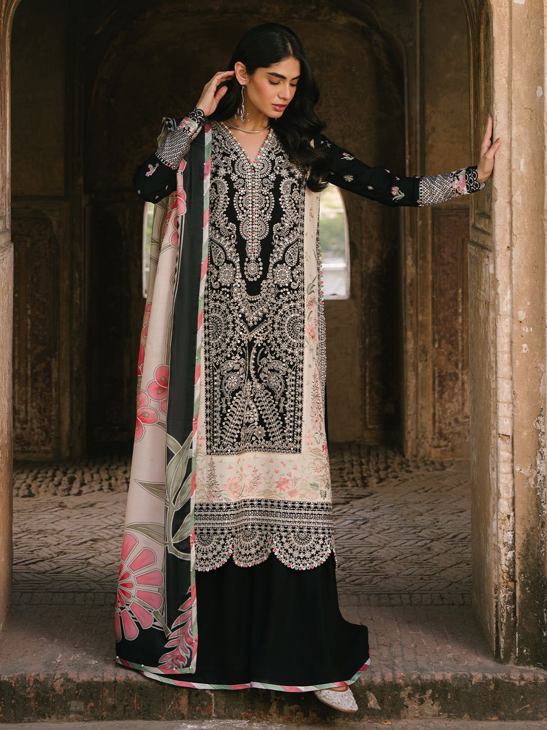 gulabi baagh by bin ilyas | 156 b gulabi baagh by bin ilyas | 156 b