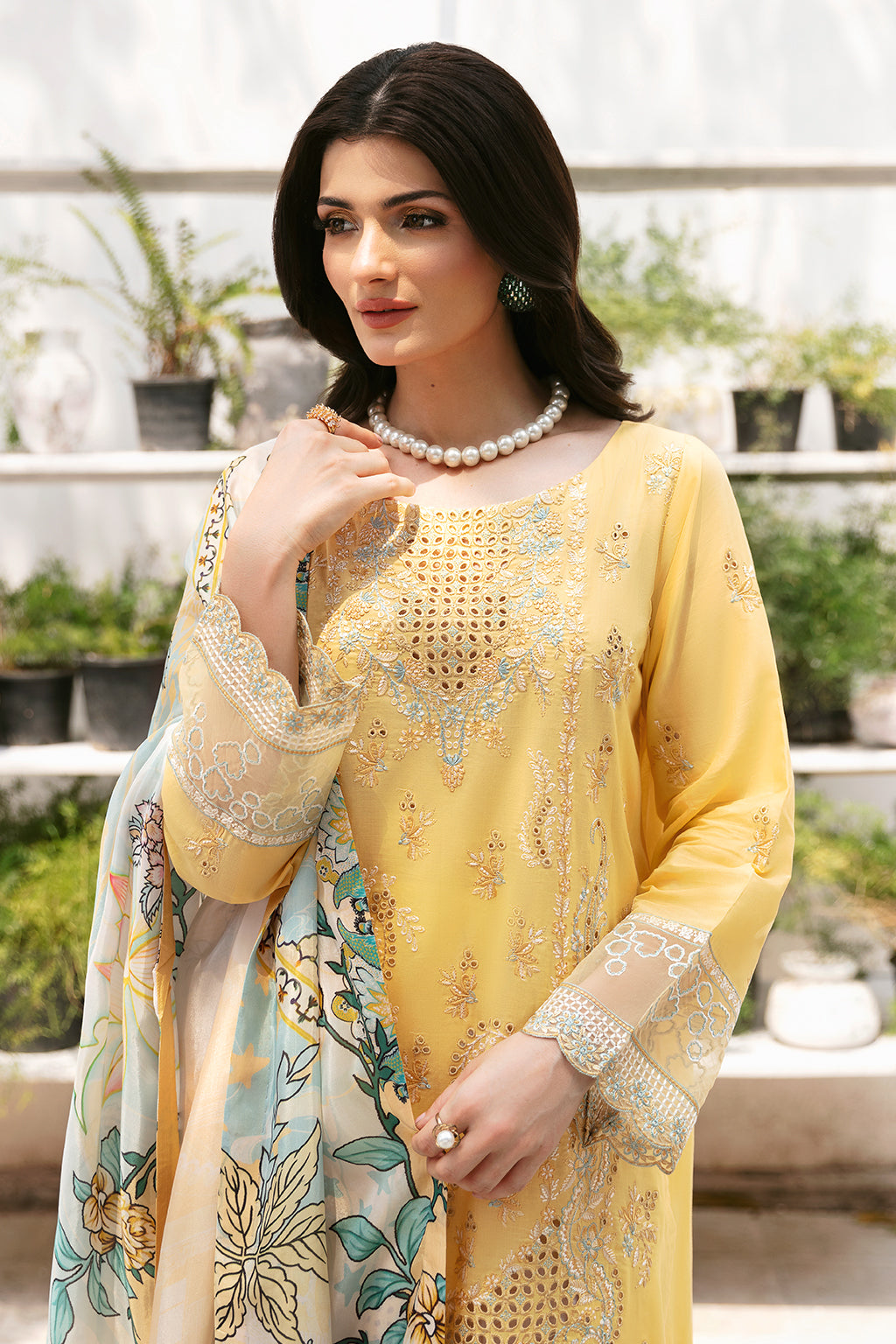 ramsha andaaz luxury lawn | vol 09 | z 910 ramsha andaaz luxury lawn | vol 09 | z 910