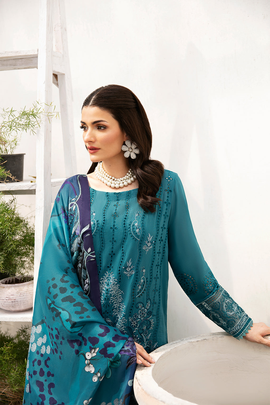 ramsha andaaz luxury lawn | vol 09 | z 902 ramsha andaaz luxury lawn | vol 09 | z 902
