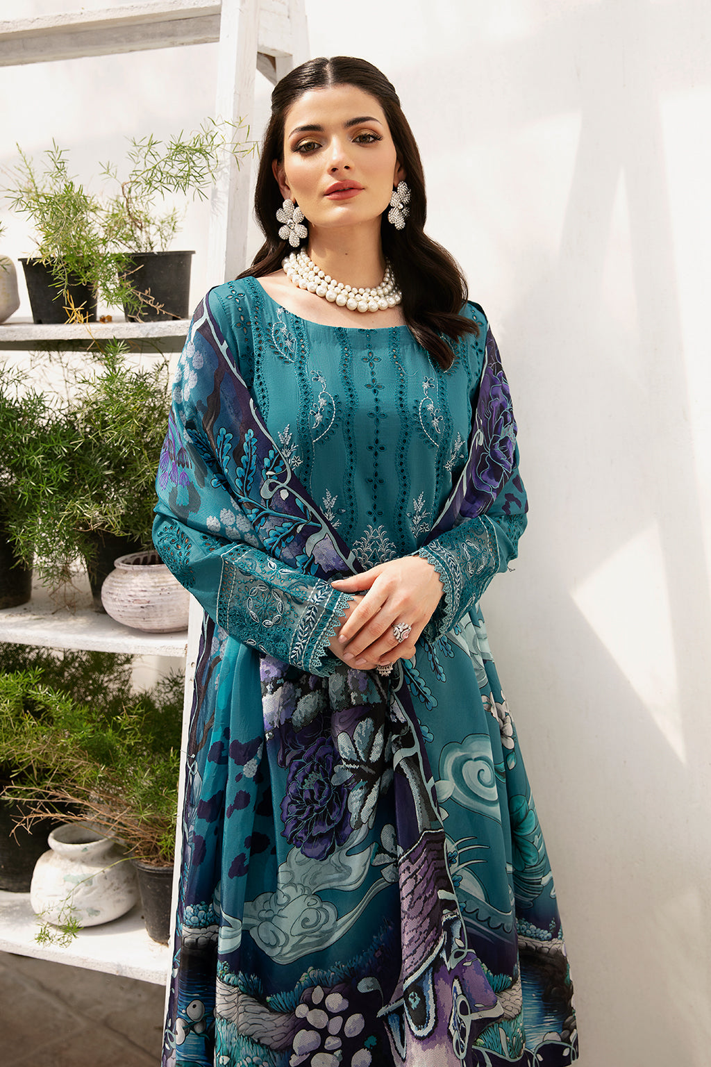 ramsha andaaz luxury lawn | vol 09 | z 902 ramsha andaaz luxury lawn | vol 09 | z 902