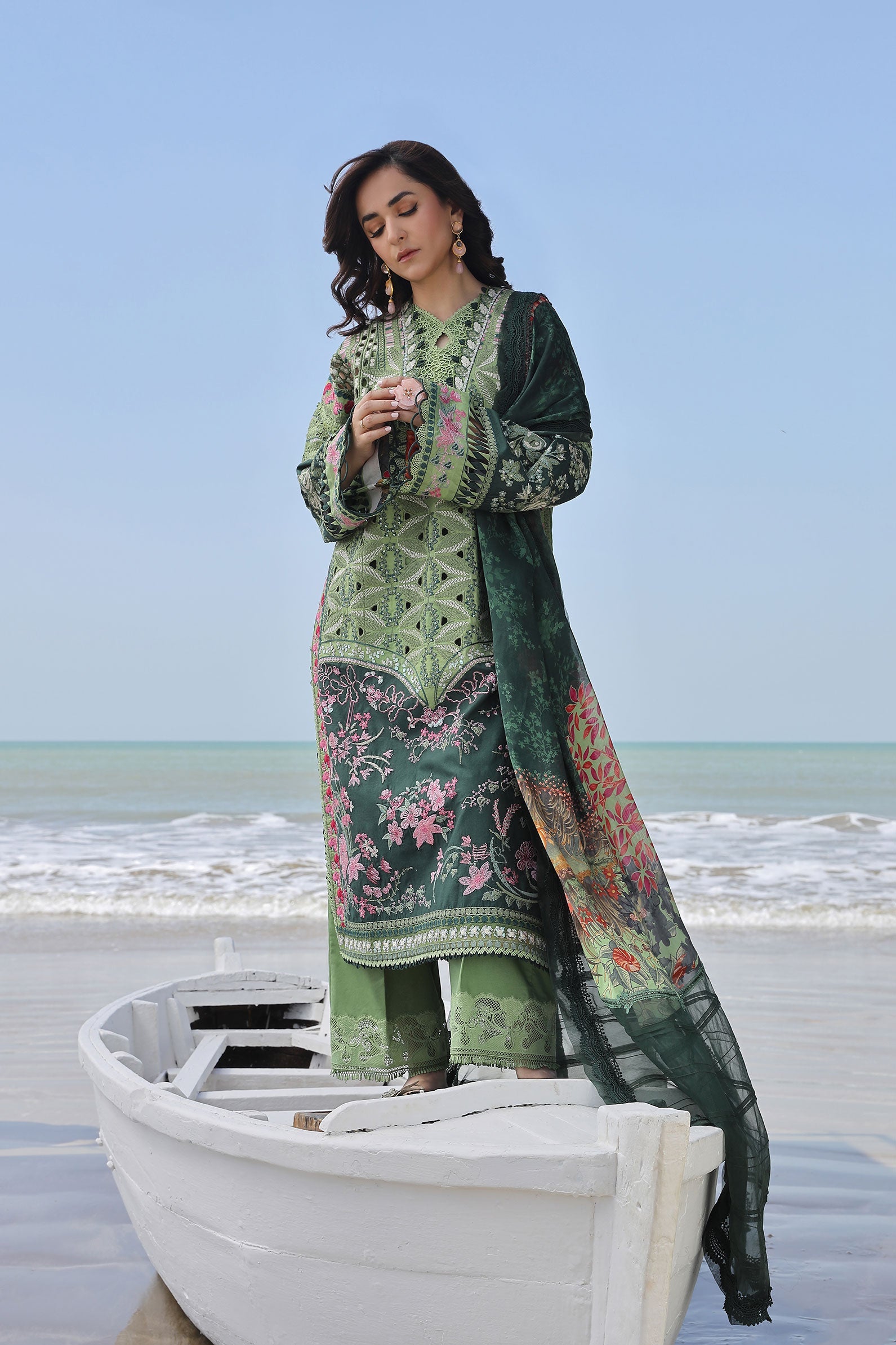 maryam hussain luxury lawn 24 | gardenia maryam hussain luxury lawn 24 | gardenia