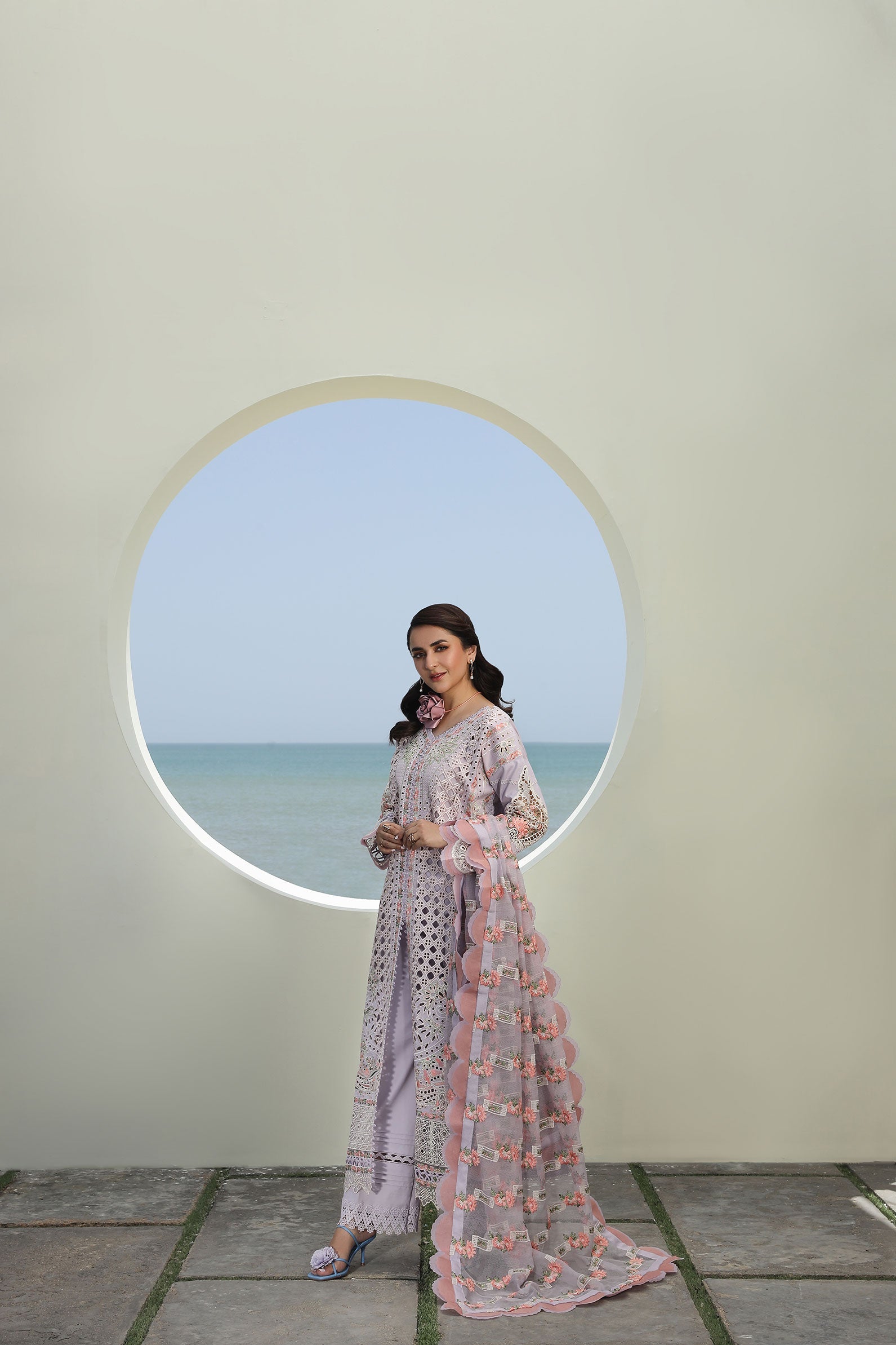 maryam hussain luxury lawn 24 | feroz maryam hussain luxury lawn 24 | feroz