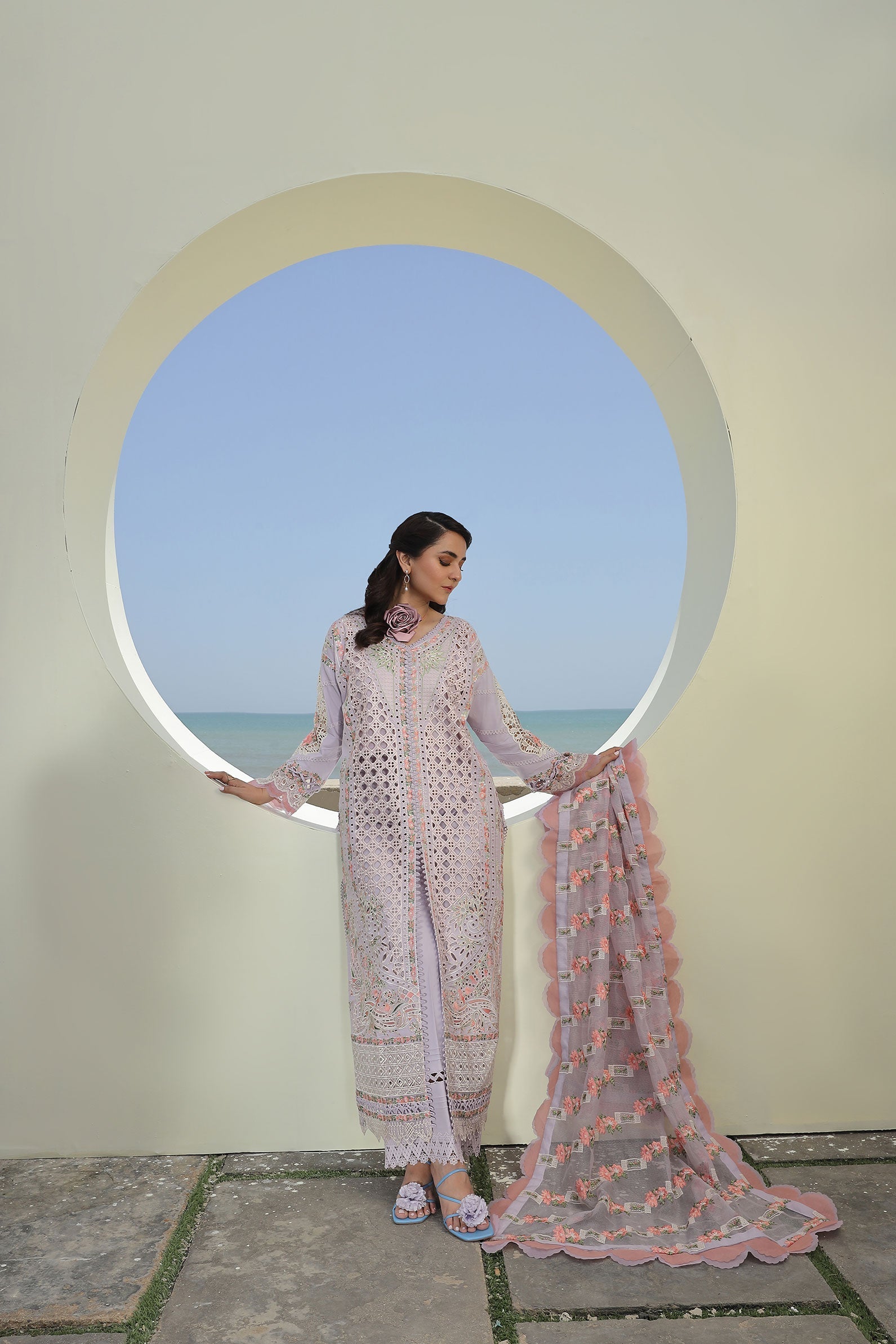 maryam hussain luxury lawn 24 | feroz maryam hussain luxury lawn 24 | feroz