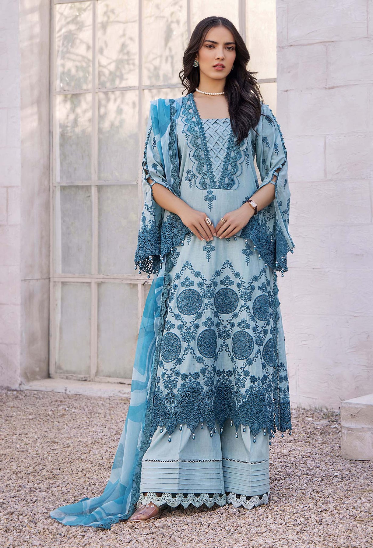 39a3468 1225x1800.jpg 39a3468 1225x1800.jpg