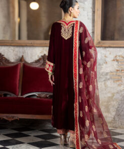 zainab chottani velvet | neesa