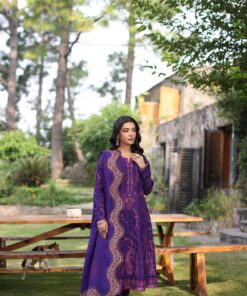 winter shawl suzaankari by saadia aasad | d6