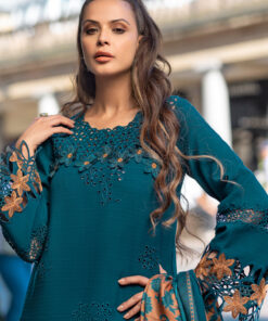 carnation winter shawl edit ’24 by rang rasiya | rr24v08csd07