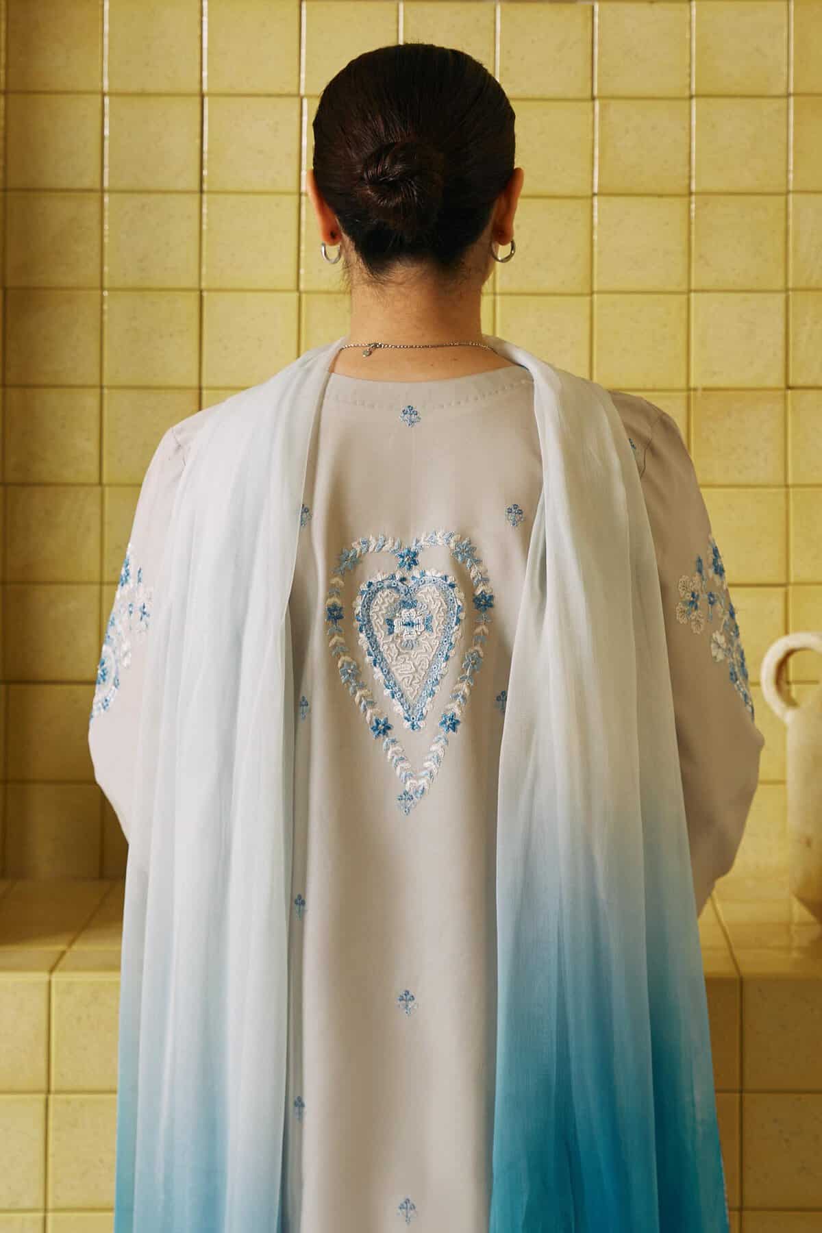 coco lawn by zara shahjahan 2024 | bano – 2a coco lawn by zara shahjahan 2024 | bano – 2a