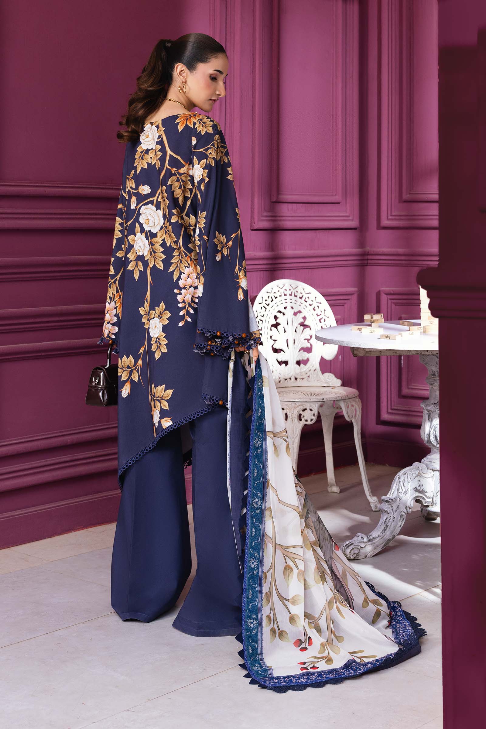maria b m basics printed linen suit || mb cus25 1102a maria b m basics printed linen suit || mb cus25 1102a