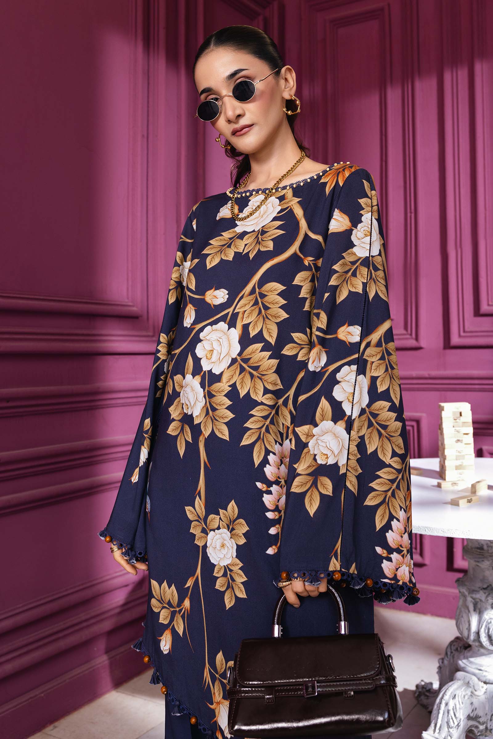 maria b m basics printed linen suit || mb cus25 1102a maria b m basics printed linen suit || mb cus25 1102a