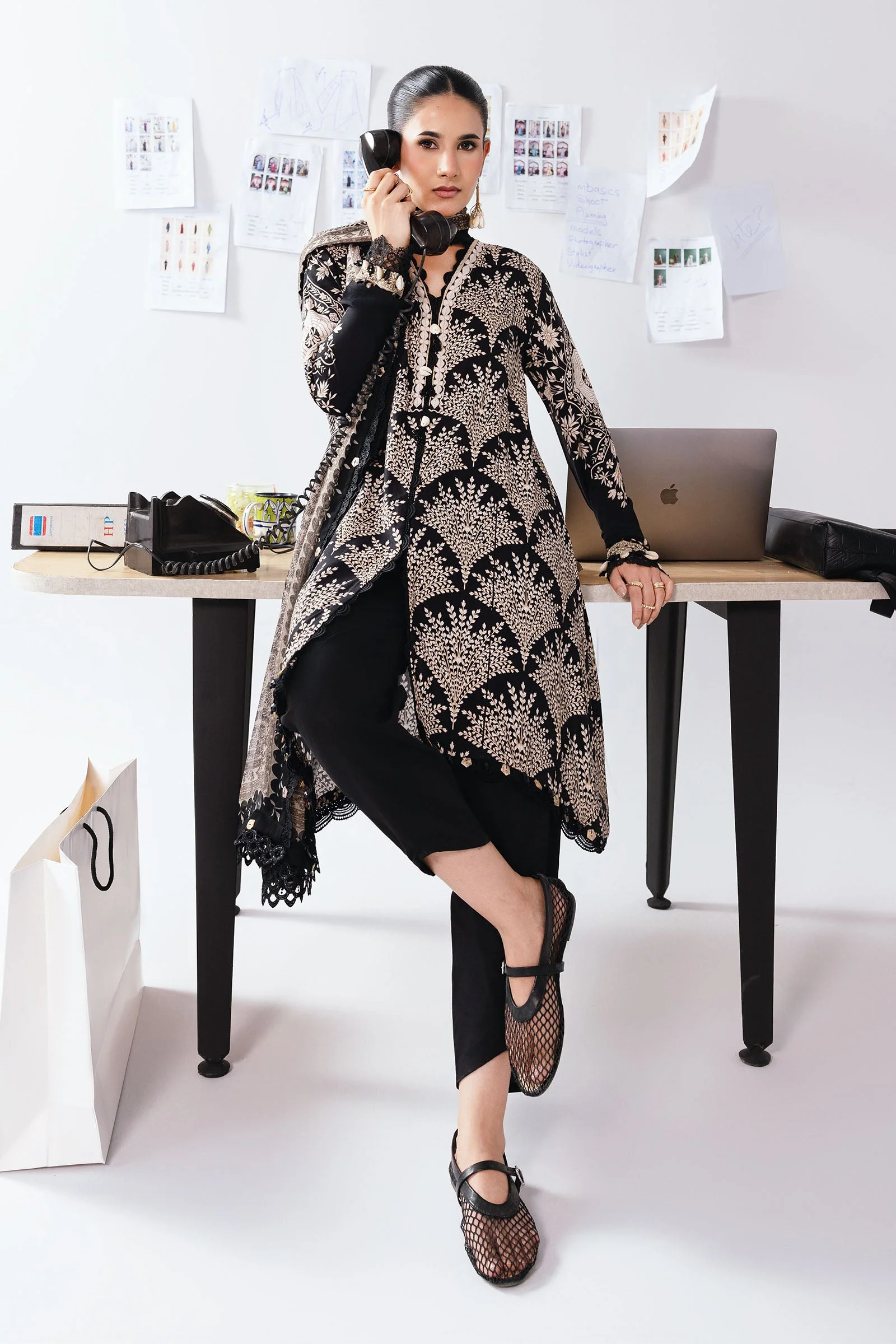 maria b m basics printed linen || mb cus25 1108a maria b m basics printed linen || mb cus25 1108a