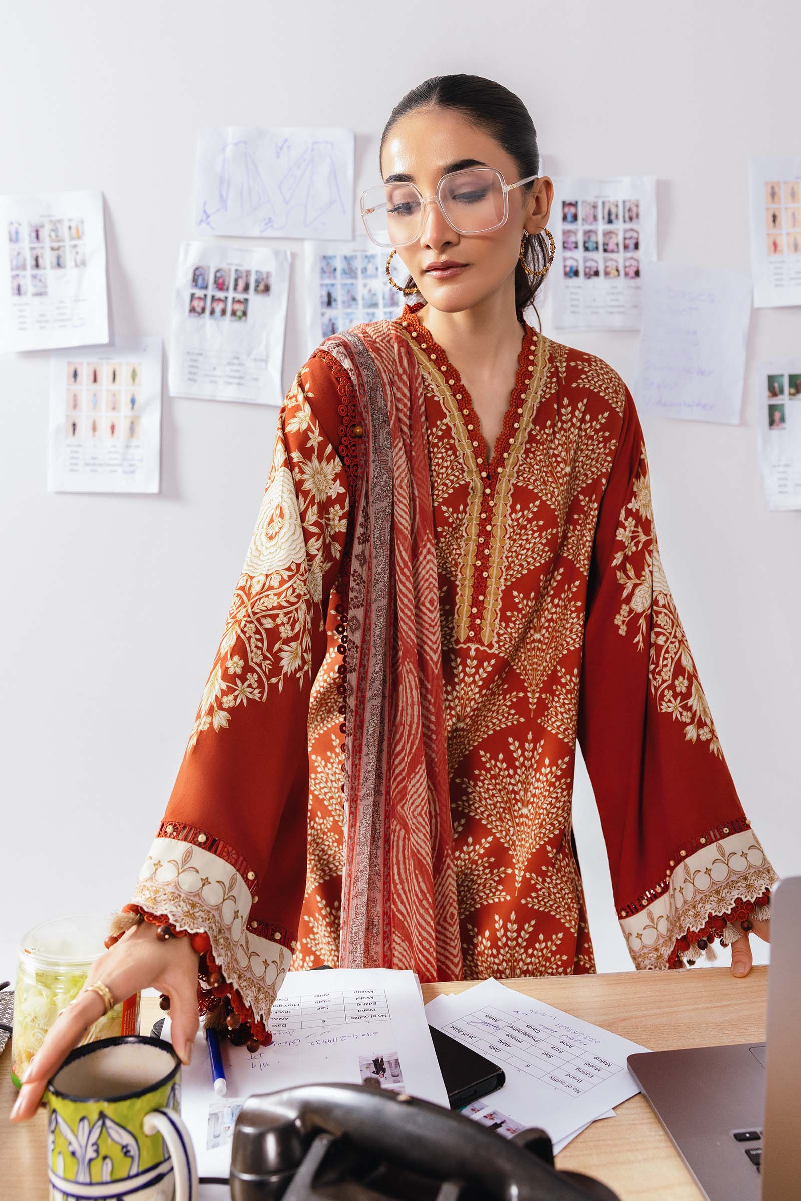 maria b m basics printed linen || mb cus25 1108b maria b m basics printed linen || mb cus25 1108b