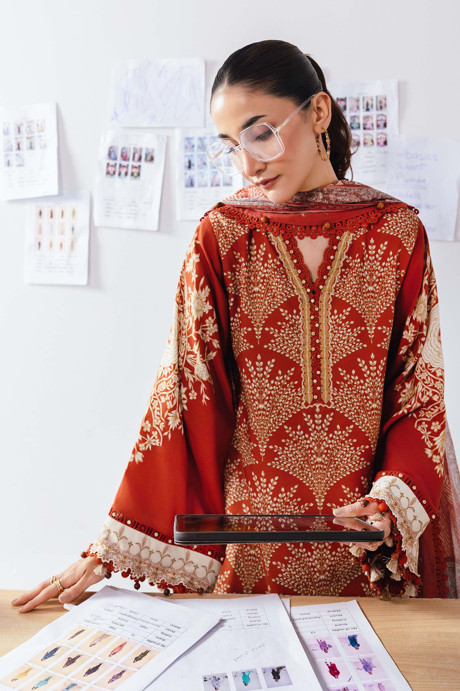 maria b m basics printed linen || mb cus25 1108b maria b m basics printed linen || mb cus25 1108b