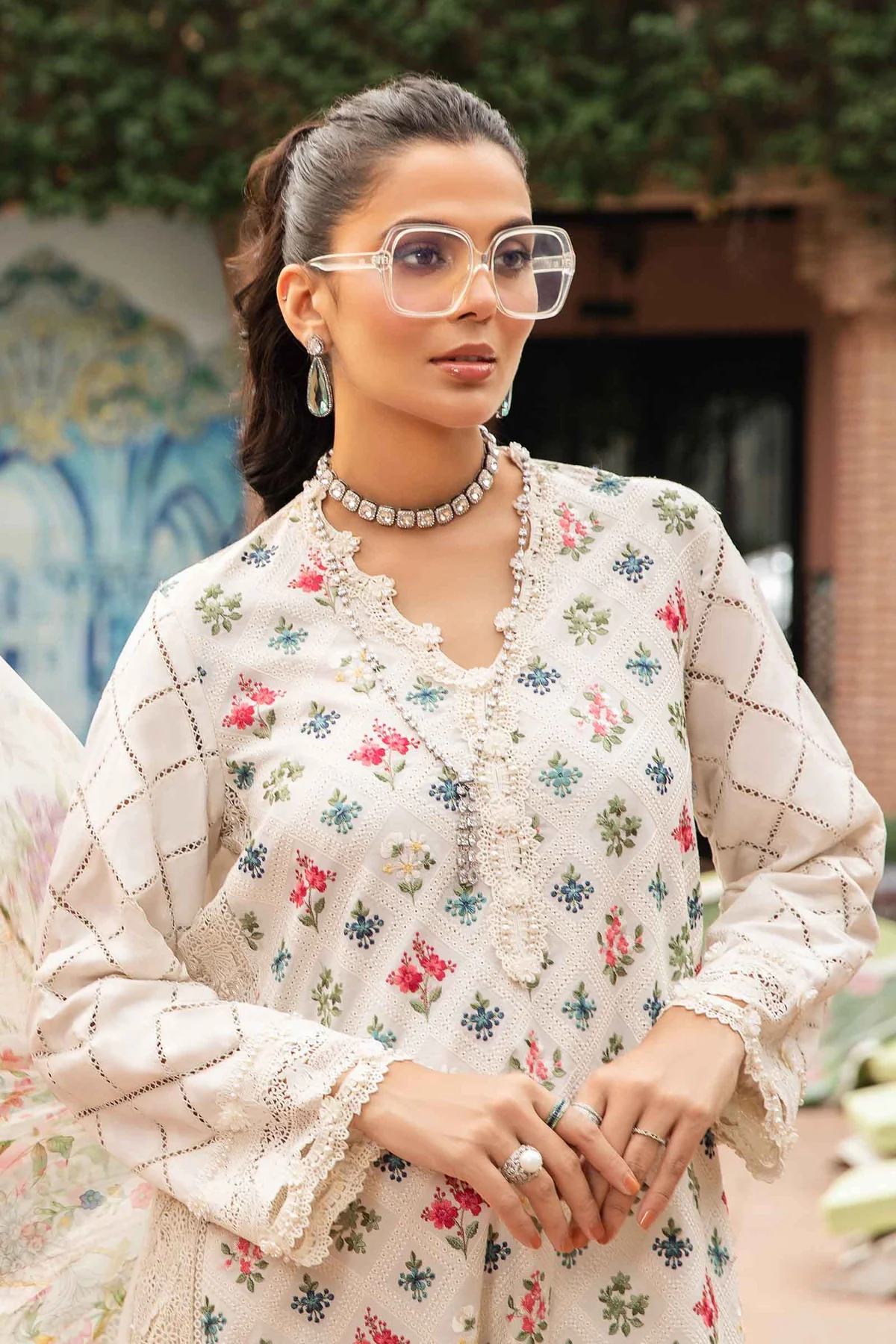 maria b m.prints | summer lawn 2024 | vol 2 | mpt 2203 a maria b m.prints | summer lawn 2024 | vol 2 | mpt 2203 a