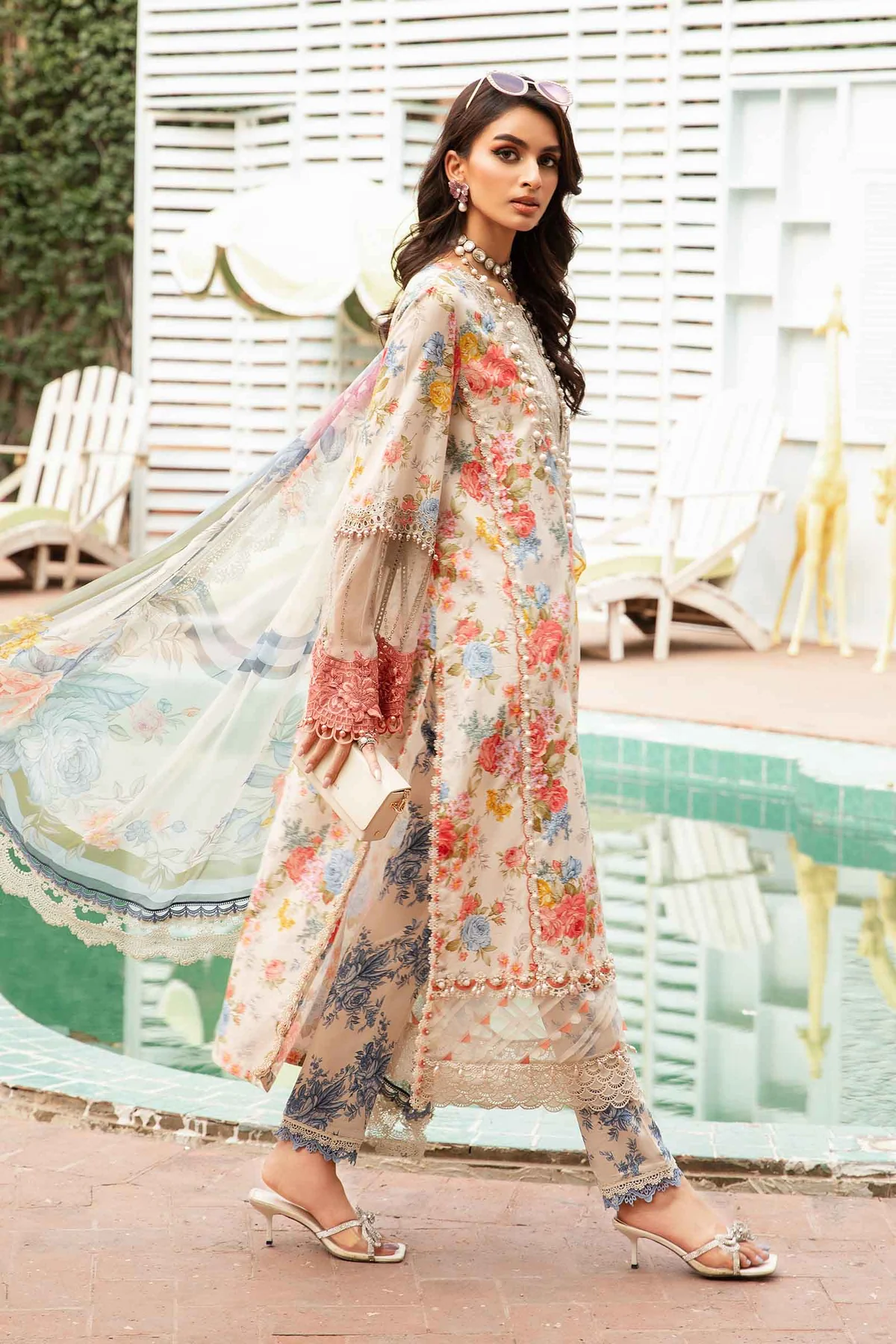 maria b m.prints | summer lawn 2024 | vol 2 | mpt 2204 a maria b m.prints | summer lawn 2024 | vol 2 | mpt 2204 a