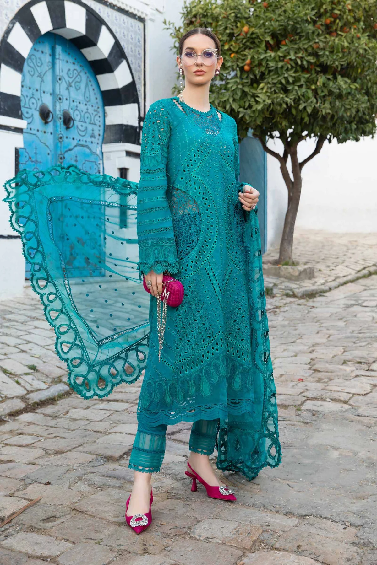 maria b luxury lawn 2024 | 2a maria b luxury lawn 2024 | 2a