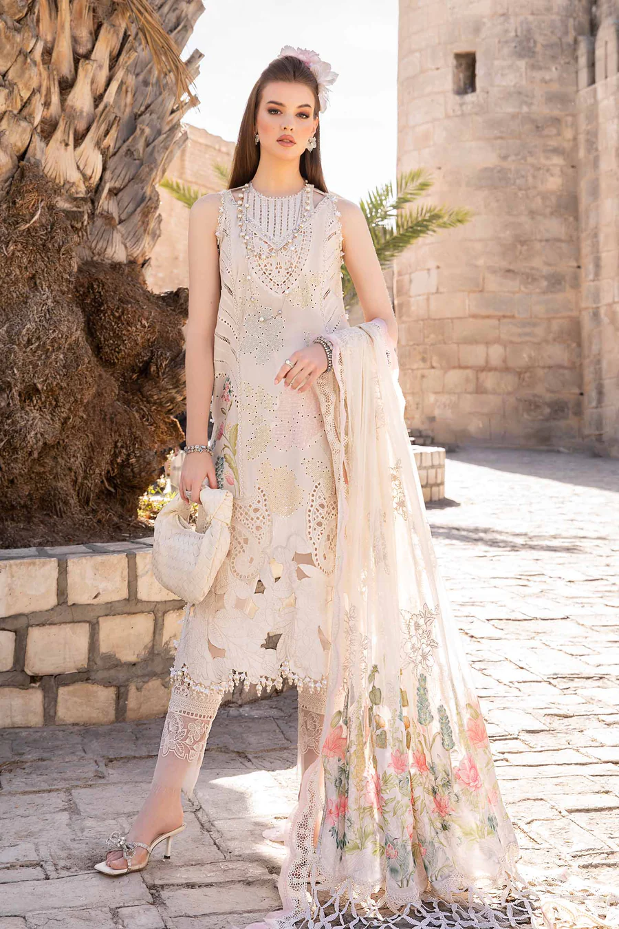d7 afront 900x.webp d7 afront 900x.webp