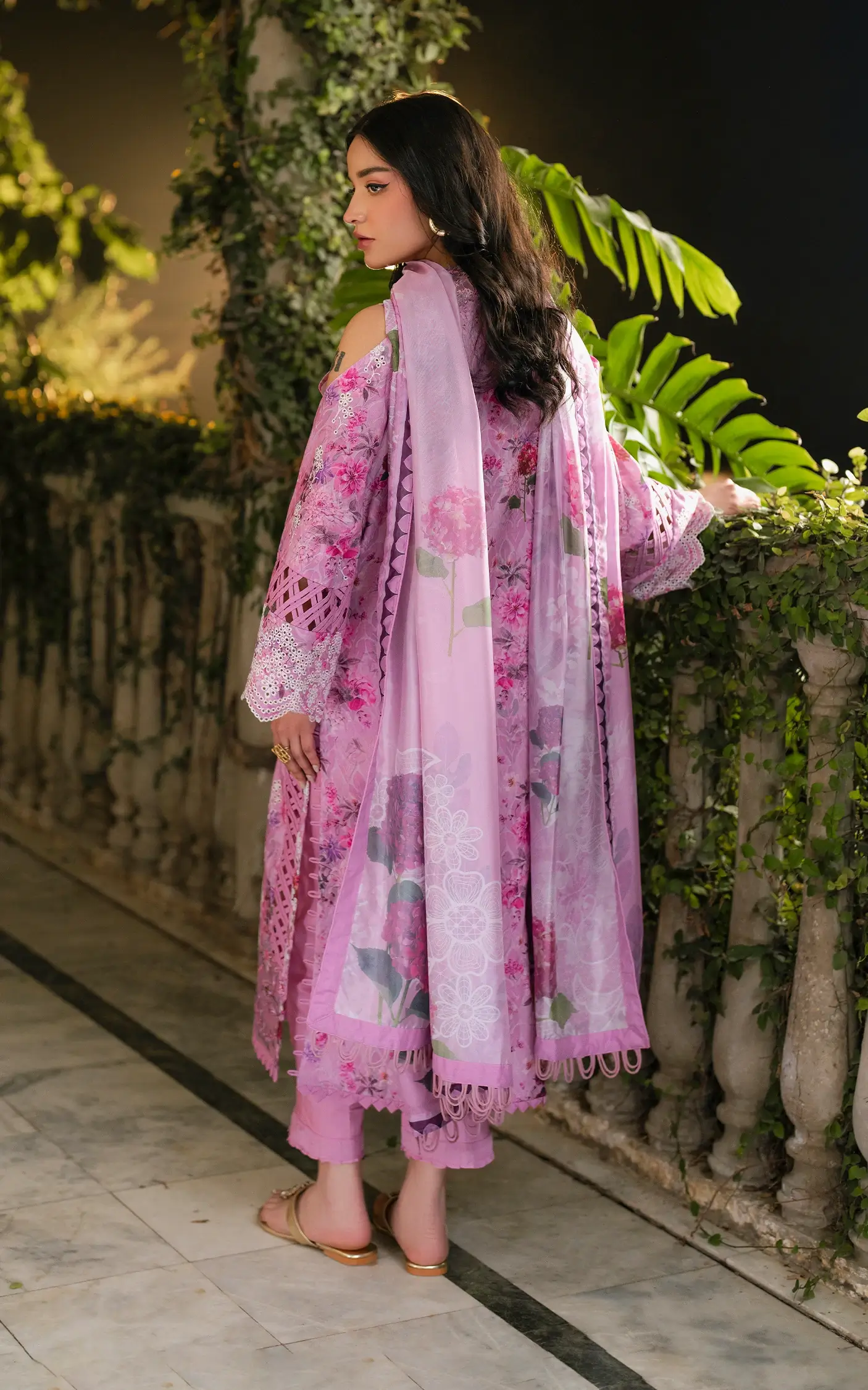 gulkari summer lawn by asifa & nabeel | gkl 10 gulkari summer lawn by asifa & nabeel | gkl 10
