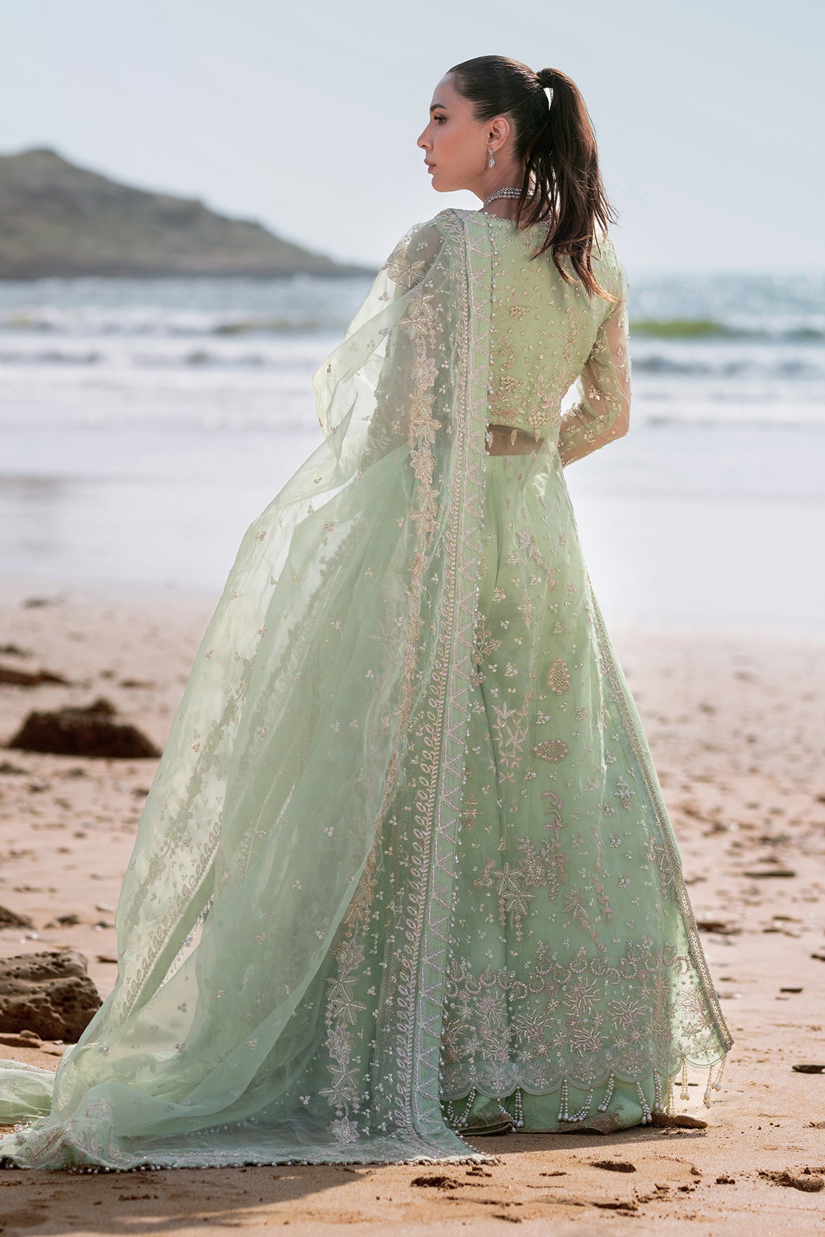 reveuse wedding formals by emaan adeel | noir reveuse wedding formals by emaan adeel | noir