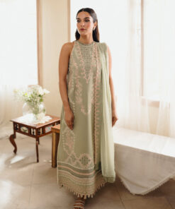 nia 941x.progressive.jpg