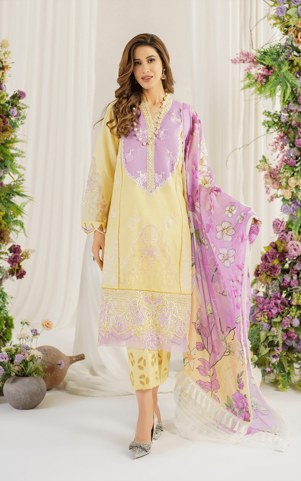 pretty in pink by asifa & nabeel | versaila (pp 10) pretty in pink by asifa & nabeel | versaila (pp 10)