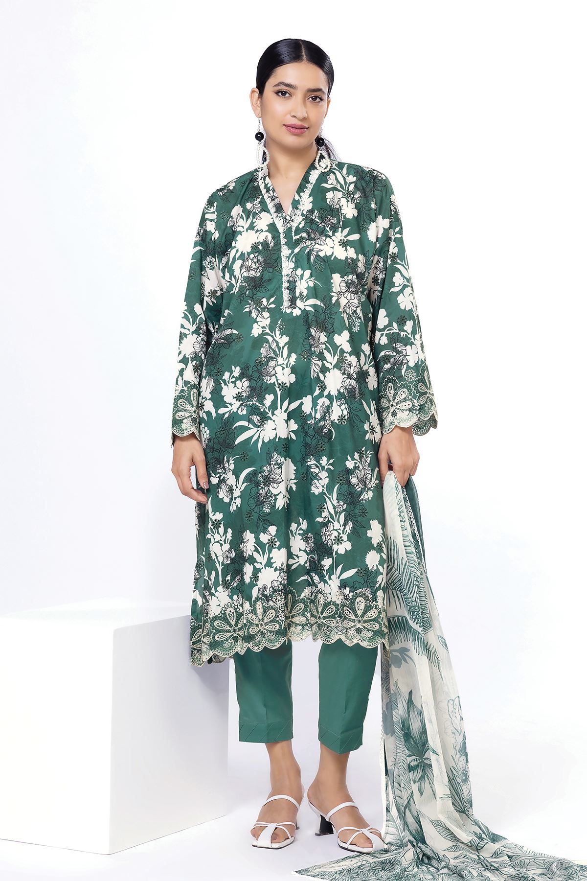 cn01a multi 1.jpg cn01a multi 1.jpg