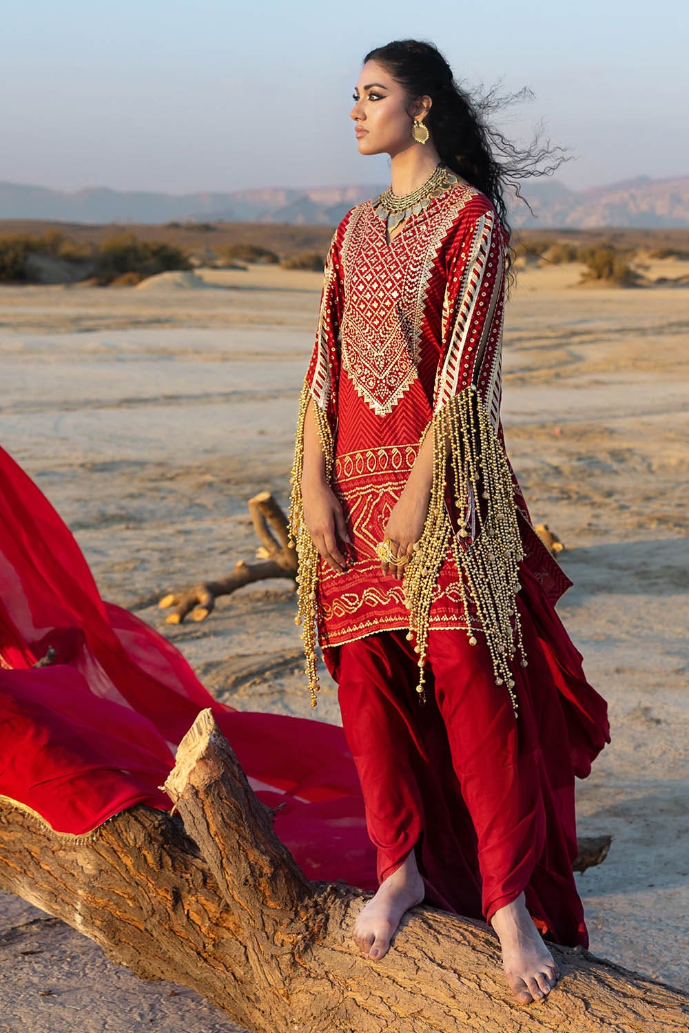 gold lacquer printed chiffon dupatta with zari sequins embroidered lawn lace gulahmed full bm 52022.jpg gold lacquer printed chiffon dupatta with zari sequins embroidered lawn lace gulahmed full bm 52022.jpg