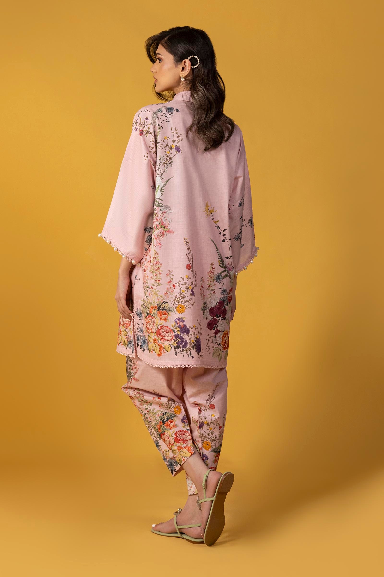 sana safinaz mahay lawn 2025 vol 1 | h251 015a sana safinaz mahay lawn 2025 vol 1 | h251 015a