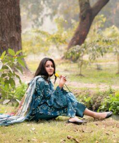 gul ahmed dhoop kinaray lawn 2025 | cl52435